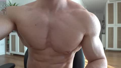 Snapshot of kevinandresxx chatting on March 2025 01:38:02 PM Kevin online show from March 2025 01:38:02 PM