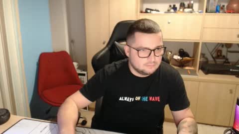 Kevinn online show from October 2025 06:30:01 PM