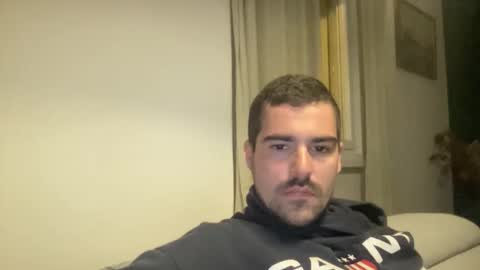 Snapshot of kevinpillobello chatting on December 2025 04:16:01 PM kevinpillobello online show from December 2025 04:16:01 PM