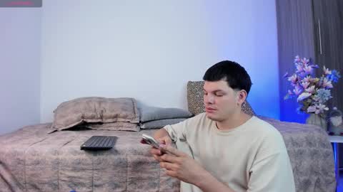 kevin and ottis online show from February 2026 02:05:01 AM