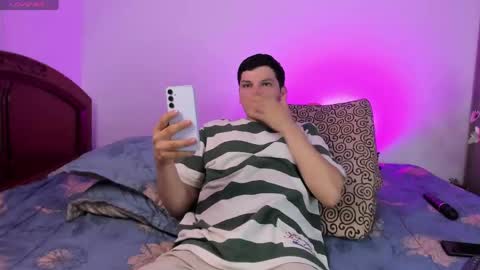 kevin and ottis online show from April 2026 02:59:02 AM