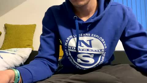 Snapshot of kevoo663380 chatting on February 2025 03:40:01 PM kevoo663380 online show from February 2025 03:40:01 PM