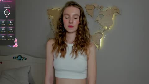 Snapshot of keylalong chatting on January 2025 11:11:01 AM Hi Im Mary Glad to see you in my room PVT is open online show from January 2025 11:11:01 AM