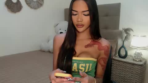 Snapshot of khalifafoxxxx chatting on February 2025 10:04:02 AM khalifa online show from February 2025 10:04:02 AM