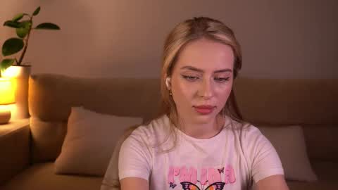 khalishy online show from April 2026 07:03:01 PM