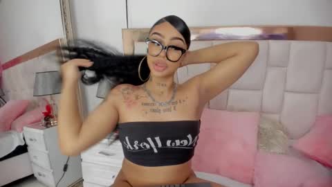 Khelany Isyy  online show from February 2025 09:25:02 PM