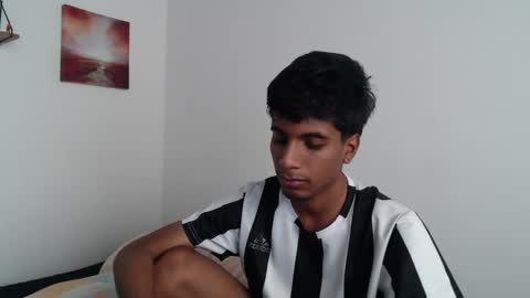 khevinlopezonig online show from January 2025 03:19:01 PM