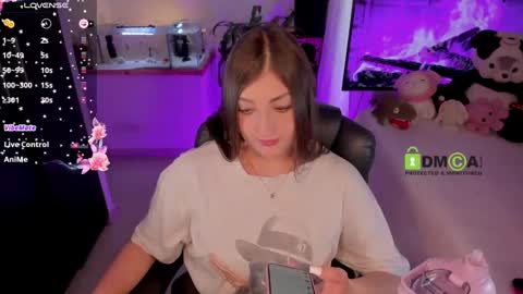 Snapshot of khionebesset chatting on January 2025 01:16:02 PM Khi. online show from January 2025 01:16:02 PM