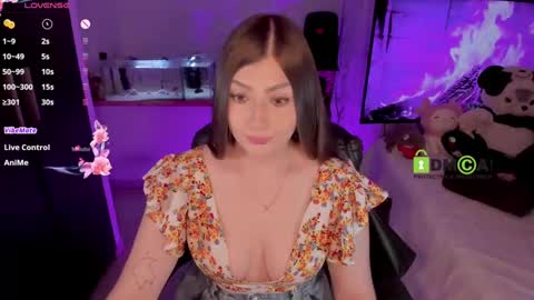 Snapshot of khionebesset chatting on January 2025 06:33:01 AM Khi. online show from January 2025 06:33:01 AM