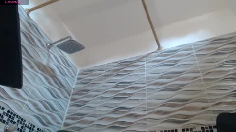 khloe33 online show from February 2026 03:48:02 PM