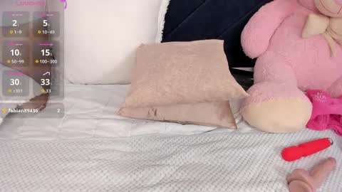 Snapshot of khloe_cutee chatting on September 2025 06:12:02 PM Khloe Cute online show from September 2025 06:12:02 PM