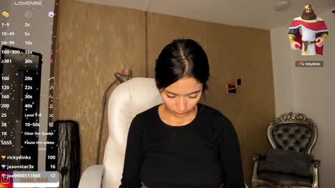 Khloe online show from December 2024 04:38:02 PM