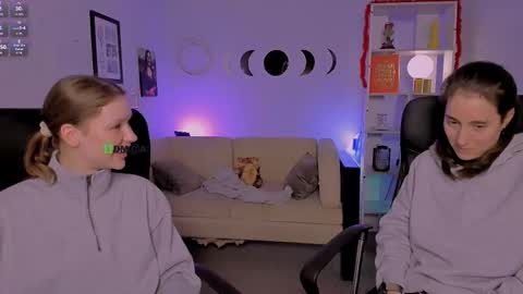 khloebeauty online show from March 2026 08:15:02 PM