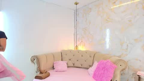 Khloe online show from February 2026 05:13:02 AM