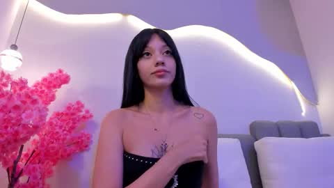 Snapshot of ki_ttyuu chatting on February 2026 09:44:02 PM Ellie online show from February 2026 09:44:02 PM