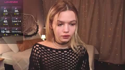 Snapshot of kiana_vision chatting on December 2025 05:56:01 AM Kiana online show from December 2025 05:56:01 AM