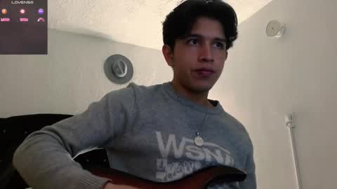 Snapshot of kianryu chatting on November 2025 02:17:02 AM Adrian Chlloe online show from November 2025 02:17:02 AM