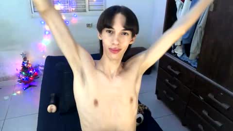 Snapshot of kiantwink chatting on December 2024 09:51:01 PM kiantwink online show from December 2024 09:51:01 PM