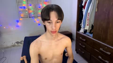 Snapshot of kiantwink chatting on January 2025 06:34:02 AM kiantwink online show from January 2025 06:34:02 AM