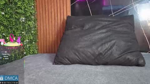 Snapshot of kiara_zahiri_ chatting on October 2025 11:11:02 AM Kiara Zahiri online show from October 2025 11:11:02 AM