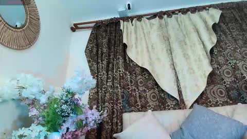 Valery online show from November 2025 11:42:01 AM