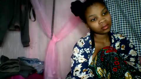 Snapshot of kiarah_69 chatting on May 2026 05:05:02 AM kiarah 69 online show from May 2026 05:05:02 AM