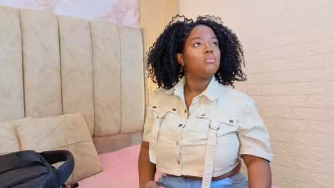 Snapshot of kiarazafira chatting on October 2025 10:46:02 AM kiarazafira online show from October 2025 10:46:02 AM
