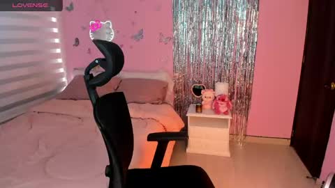 Kiarielle online show from April 2026 08:26:01 PM