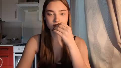 Snapshot of kierstentates chatting on May 2026 02:15:02 PM Ola my name is Lissa Lets hit 10 Thumbs Up together online show from May 2026 02:15:02 PM