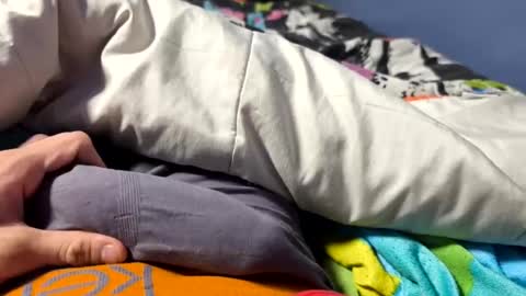 kike572183 online show from April 2026 12:01:01 AM