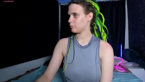 Snapshot of kiki_krash chatting on November 2025 10:26:02 AM Kiki online show from November 2025 10:26:02 AM