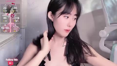 Snapshot of kiki_loveu chatting on December 2024 07:58:02 AM kiki_loveu online show from December 2024 07:58:02 AM