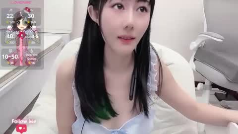 Snapshot of kiki_loveu chatting on January 2025 12:56:01 PM kiki_loveu online show from January 2025 12:56:01 PM