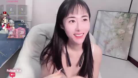 Snapshot of kiki_loveu chatting on February 2025 03:06:01 PM kiki_loveu online show from February 2025 03:06:01 PM
