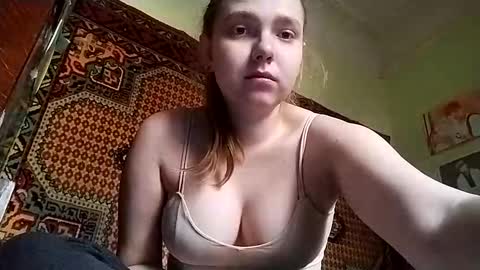 kikibang_ online show from February 2026 08:44:01 AM