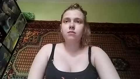 kikibang_ online show from June 2026 10:06:02 AM