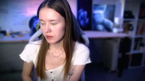 Snapshot of kikies_ chatting on December 2024 11:08:01 PM Mika and Miranda online show from December 2024 11:08:01 PM