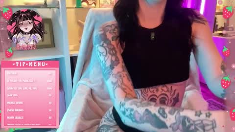 Snapshot of kikigrey chatting on February 2026 04:00:01 AM HelloKiki online show from February 2026 04:00:01 AM