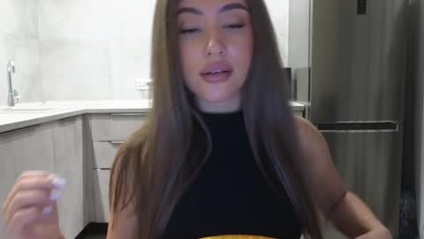 EvaAnna online show from February 2025 09:02:01 PM