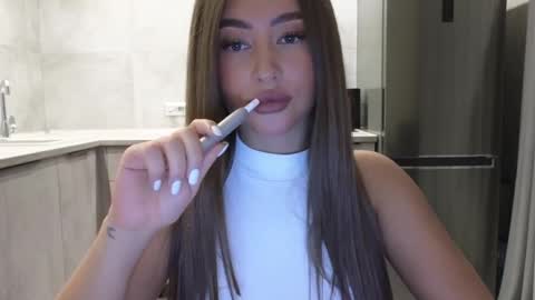 EvaAnna online show from February 2025 09:05:02 PM