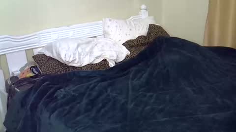 lolo online show from December 2025 07:44:01 PM