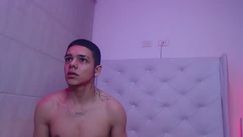 Snapshot of kim69_and_noah chatting on December 2025 05:45:02 AM cherry online show from December 2025 05:45:02 AM