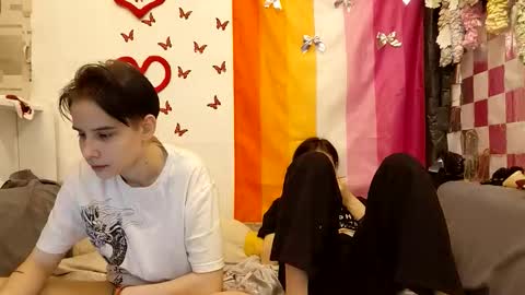 kim__ray online show from May 2026 11:12:02 PM