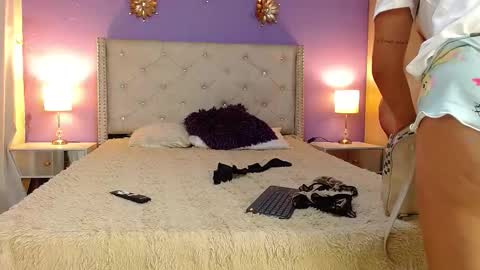 Mia  Kim online show from November 2025 10:41:02 AM