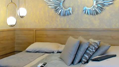 Kim online show from February 2025 02:04:02 PM