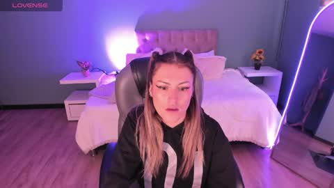 Kim Jeins666 online show from April 2026 12:36:02 PM