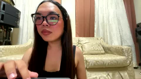 Snapshot of kim_kyile chatting on July 2026 03:07:01 PM KYLIE online show from July 2026 03:07:01 PM