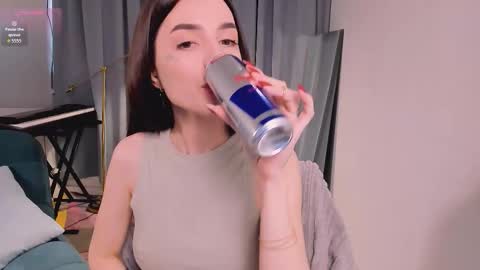 Snapshot of kim_lyn chatting on November 2025 07:51:02 AM KIM online show from November 2025 07:51:02 AM