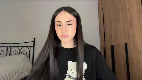 Kim Oberlin online show from April 2026 01:41:01 PM