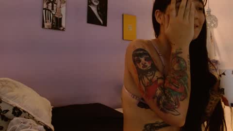 Kim  Yuk online show from January 2025 11:00:01 PM